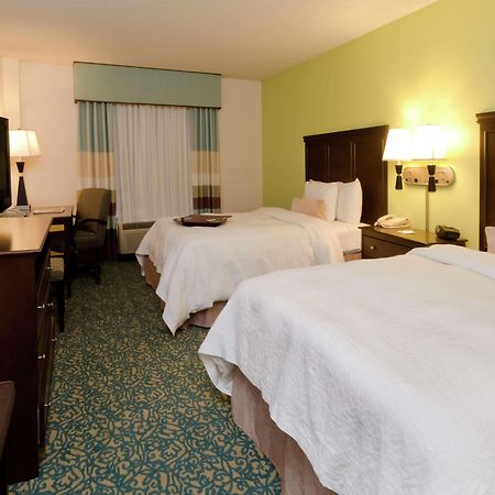 Hampton Inn & Suites Miami-Doral Dolphin Mall Room photo