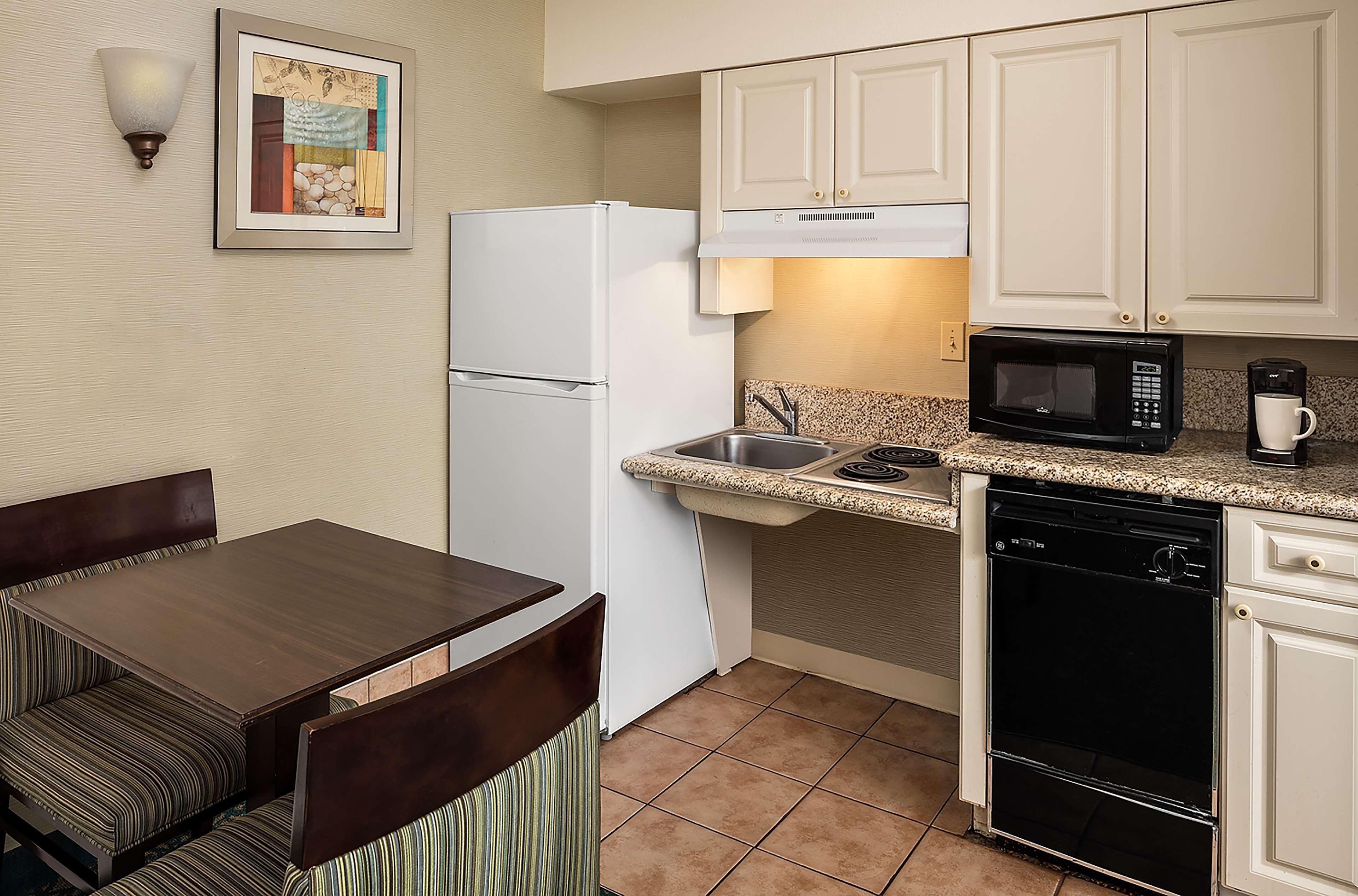 Hampton Inn & Suites Miami-Doral Dolphin Mall Exterior photo